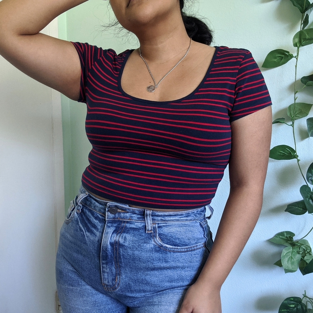 Blue & red short sleeved crop top